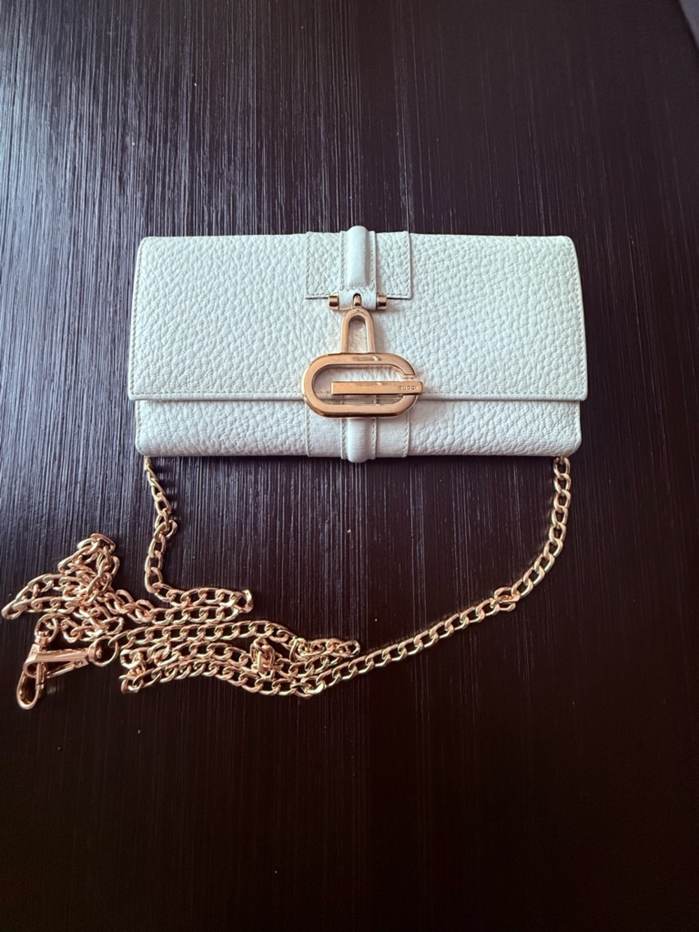 GUCCi Interlocking leather wallet
